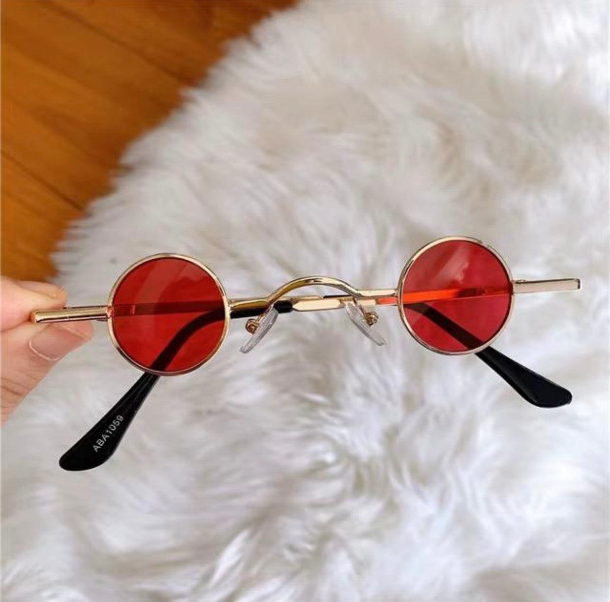 MOTIVA Signature Round Glasses