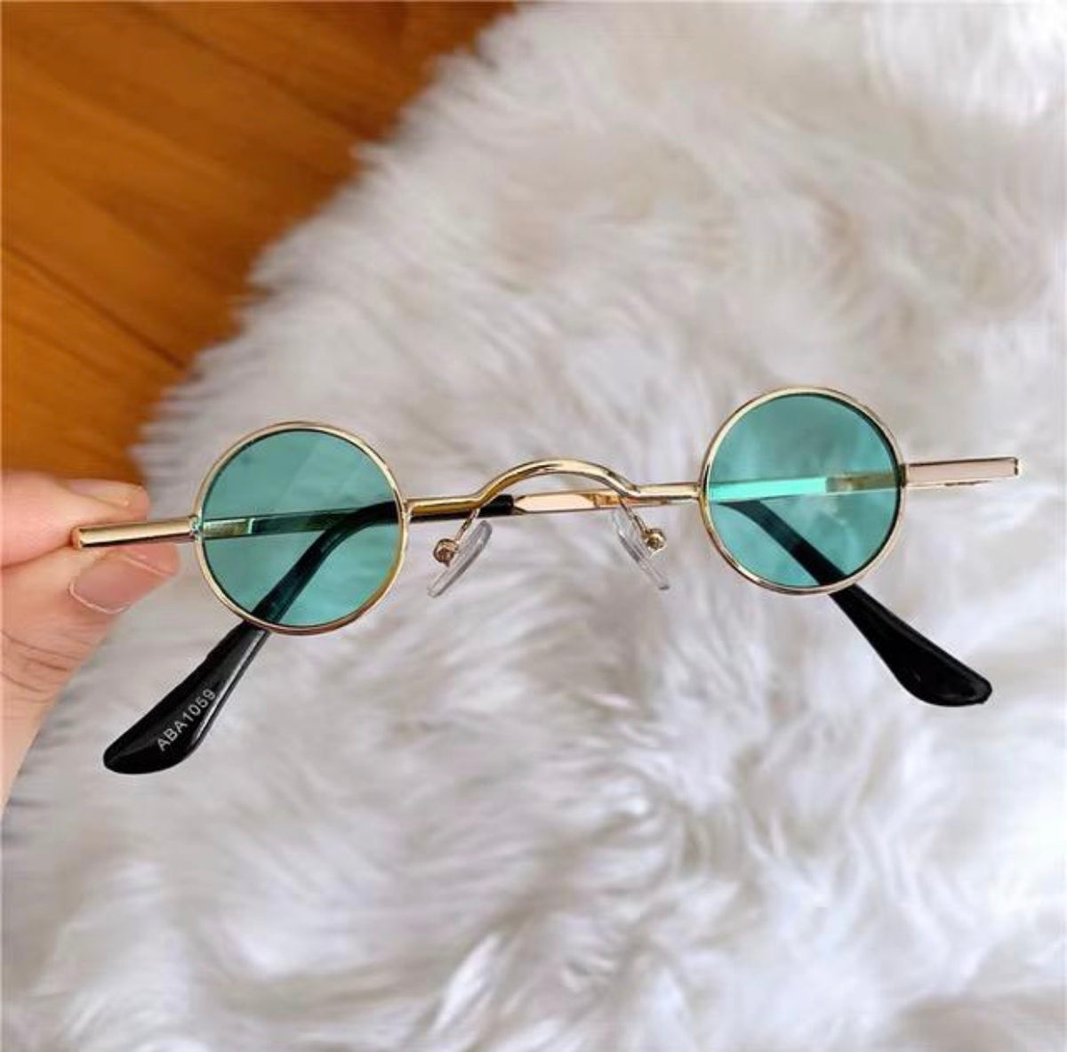 MOTIVA Signature Round Glasses